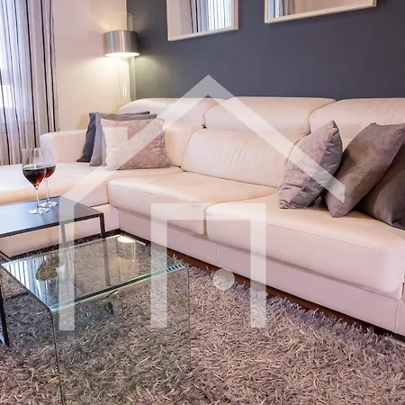 Apartment Duplex Opera - Centro - *
